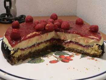 Cheesecake ciocc. bianco lamponi01.jpg