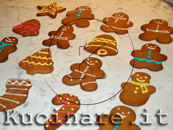 Biscotti di pan di zenzero (Gingerbread cookies)