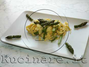 Tagliatelle agli asparagi